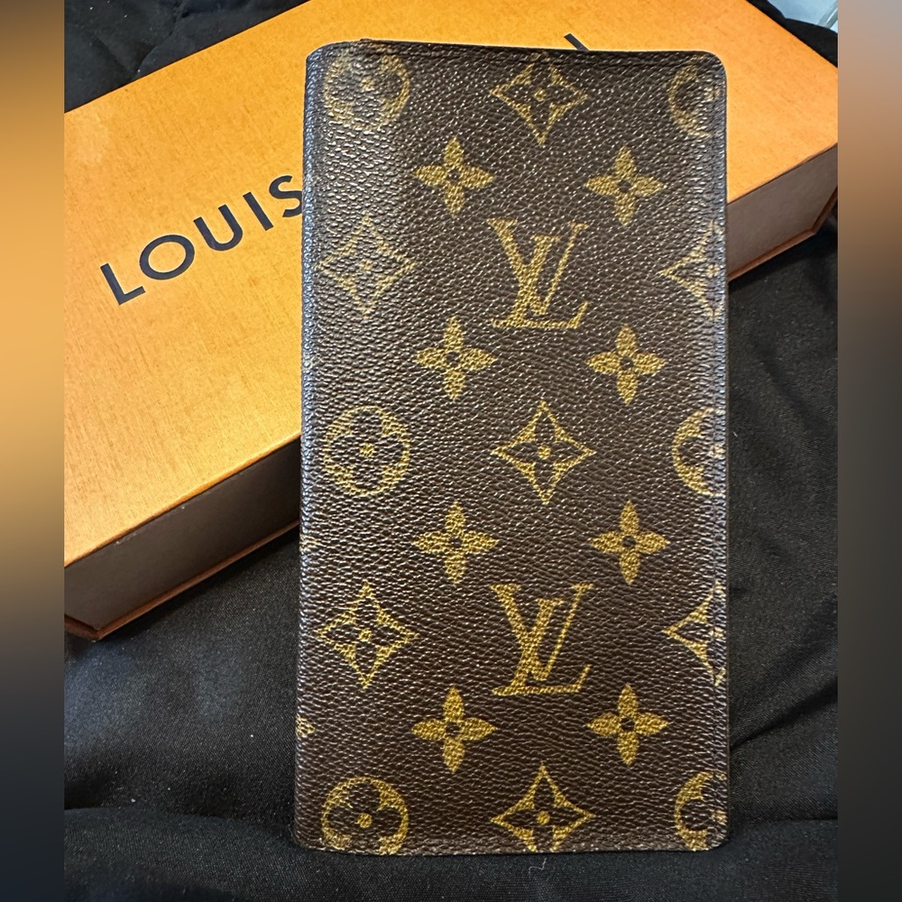 Louis Vuitton Monogram Checkbook Holder / Long Wallet